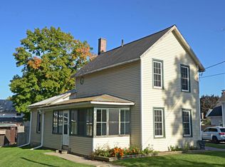 611 Lake St, Baraboo, WI 53913