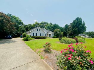 124 Lake Lillian Dr, Perry, GA 31069