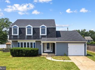322 Tenby Chase Dr, Delran, NJ 08075