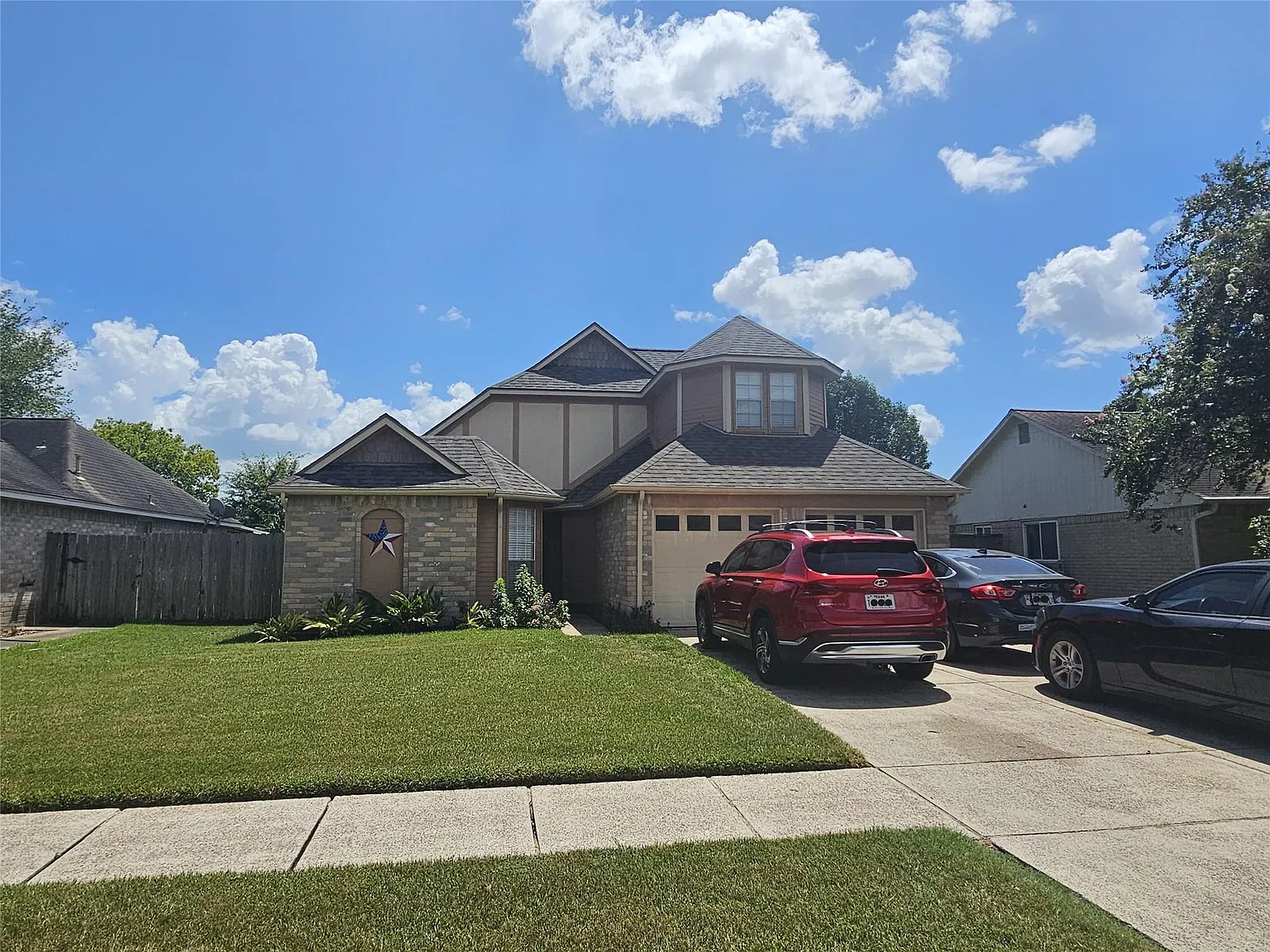 3 bed, 2.5 bath, 1450 sqft, $2,000 — Photo 1