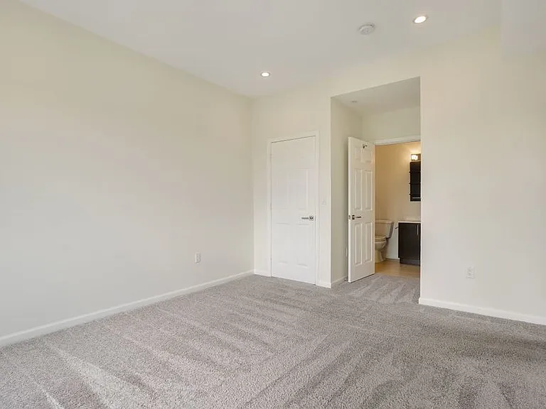 329 Rhode Island Ave NE #404 — Photo 12