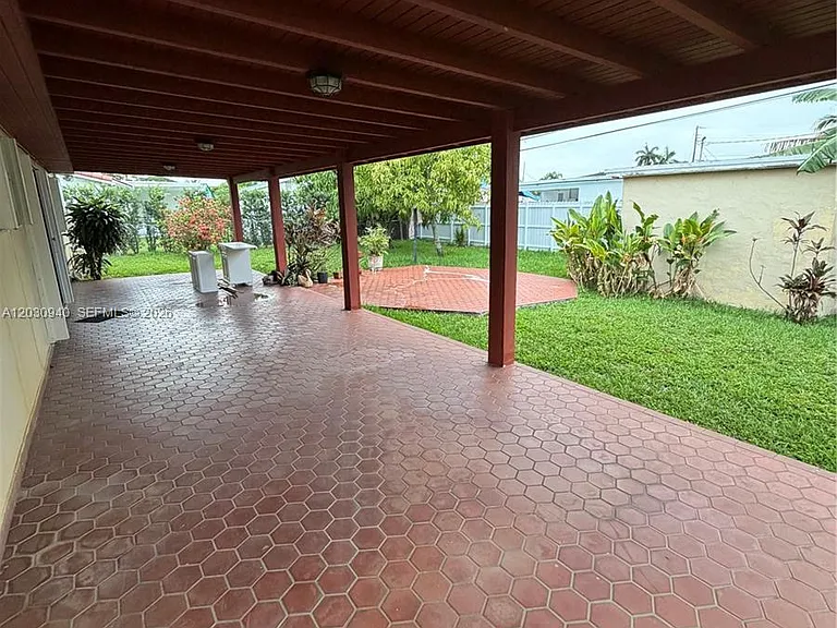 3541 SW 125th Ct — Photo 3