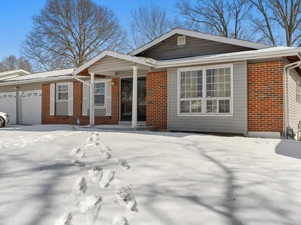 11844 Beckett Fall Rd, Florissant, MO 63033