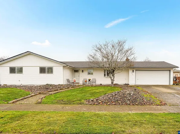 4556 Janice Ave NE, Salem, OR 97305