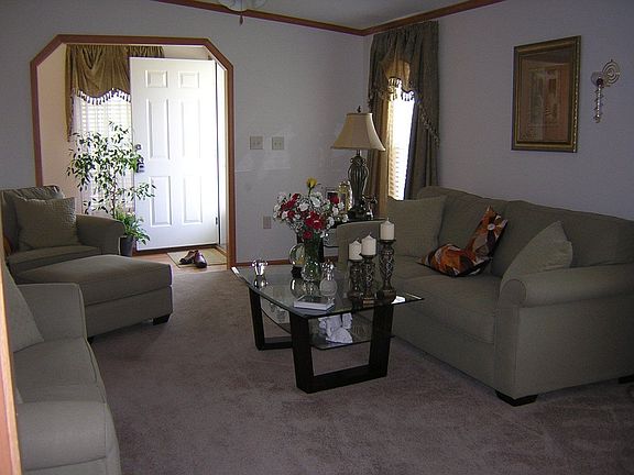 Spacious front living room