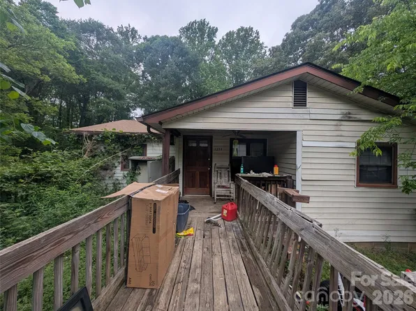 1218B Essex Ave, Gastonia, NC 28052