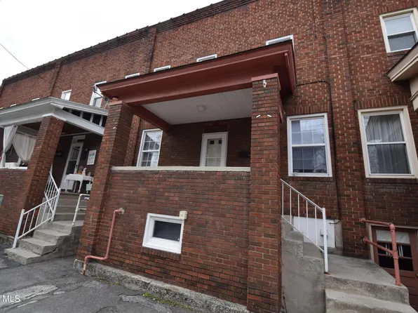 323 Mulberry St, Hollidaysburg, PA 16648