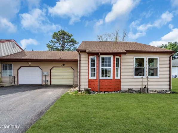 20 Amesbury Road #B, Whiting, NJ 08759