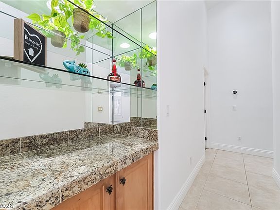 5th image of 5791 Magini Ave