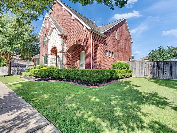 4th image of 5342 Tyler Park Ln
