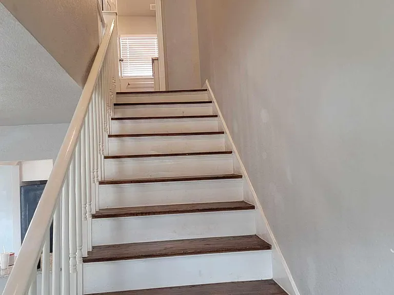 1231 W Morton St — Photo 5