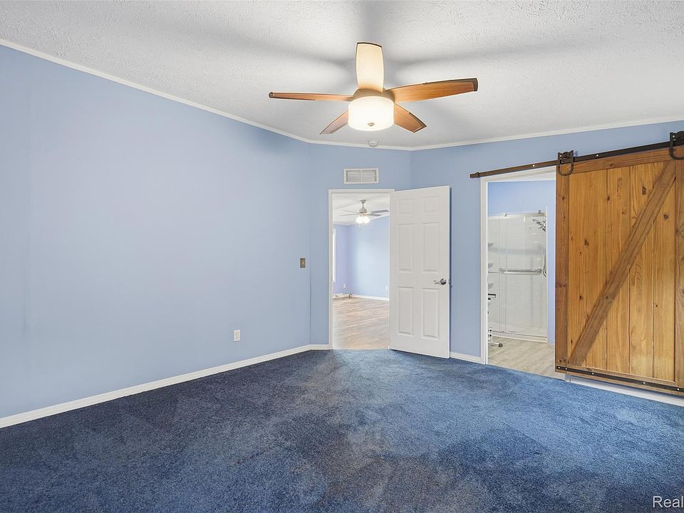 5486 Spring Creek Dr, photo 14