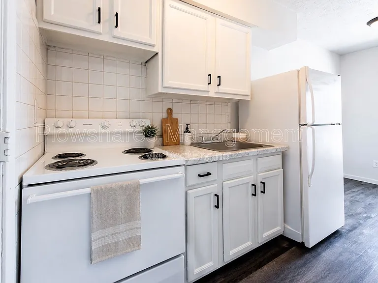 3205 Twin Oak Ln #8 — Photo 17