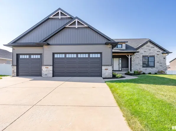 771 Muirfield Cir, Eldridge, IA 52748