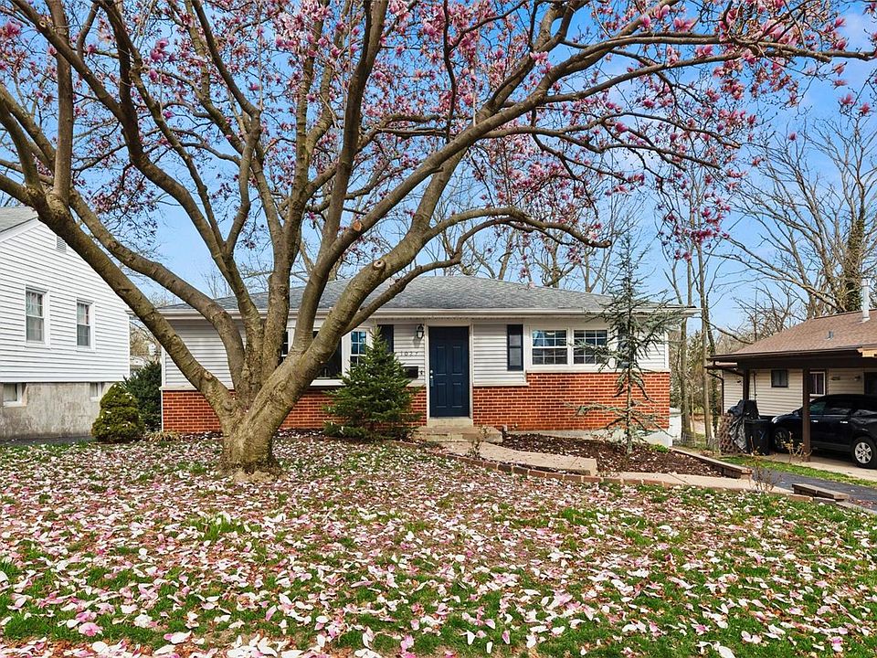 2nd image of 1027 Woodbine Dr