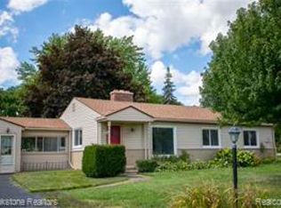 2330 S Rochester Rd, Rochester Hills, MI 48307