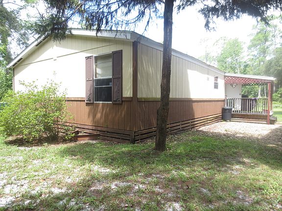 4th image of 3065 NE 146th Ct