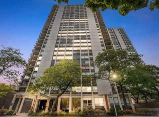 1355 N Sandburg Ter APT 1009, Chicago, IL 60610