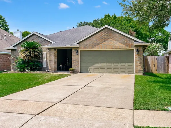 3034 Millers Oak Ln, Sugar Land, TX 77498