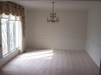 5th image of 544 Bonhomme Forest Dr