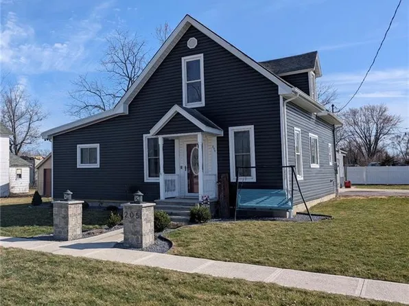 205 E Main St, Oakwood, OH 45873