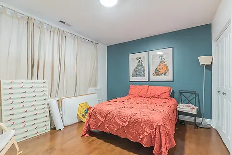 1541 N Artesian Ave #1 — Photo 8