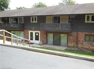 5721 Som Center Rd APT 21, Solon, OH 44139