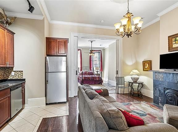 4th image of 717 Toulouse St #3