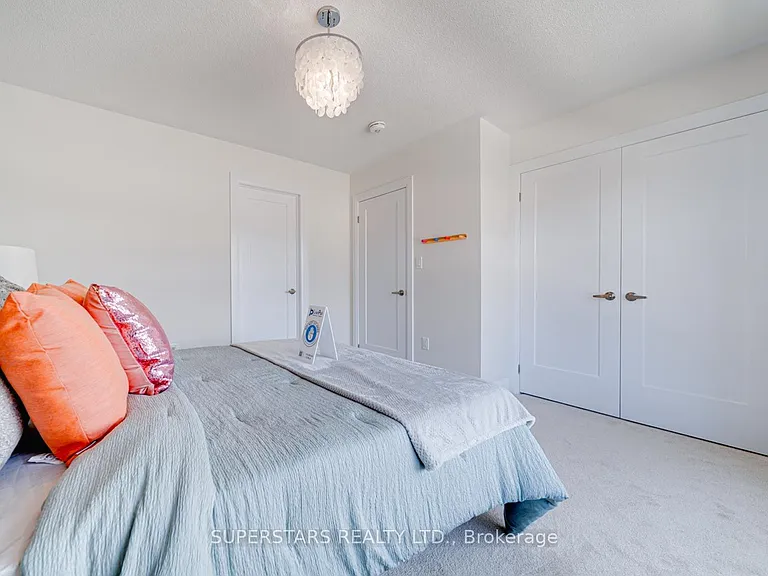 33 John Dallimore Dr — Photo 30