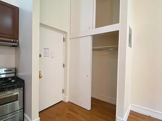 Rented by Living New York | media 5