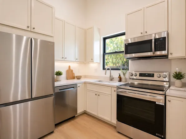 The Coastal Apartments, 2103 3rd St APT 7A, Santa Monica, CA 90405