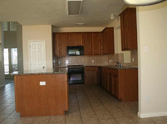5th image of 11605 Park Falls Ct