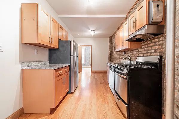 1st image of 326 21st St #1E