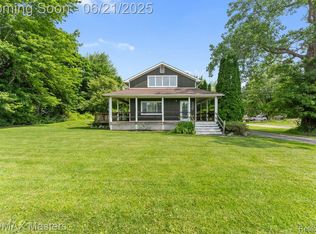 3337 Will Carleton Rd, Flat Rock, MI 48134