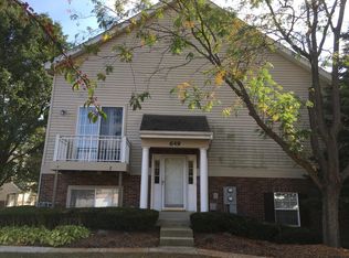 649 Pheasant Trl, Saint Charles, IL 60174