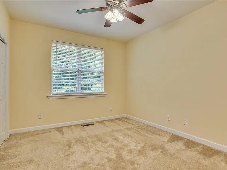 2103 Wythe Dr — Photo 28