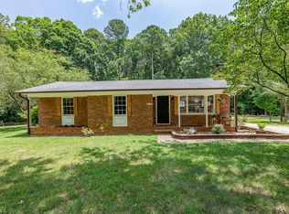 3107 McLong Dr, High Point, NC 27265