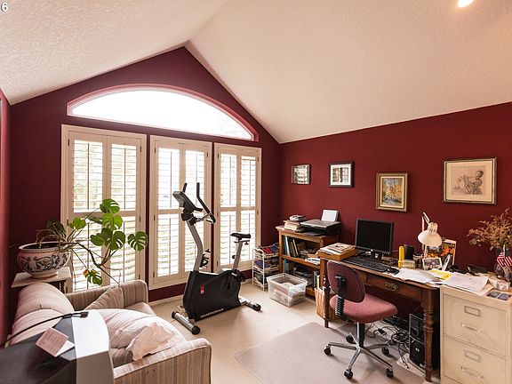 4th image of 3002 SE 160th Ave
