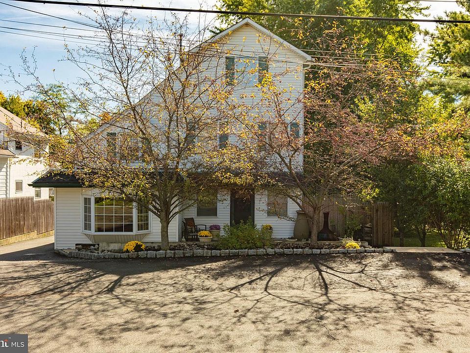 1st image of 437 Avenue A
