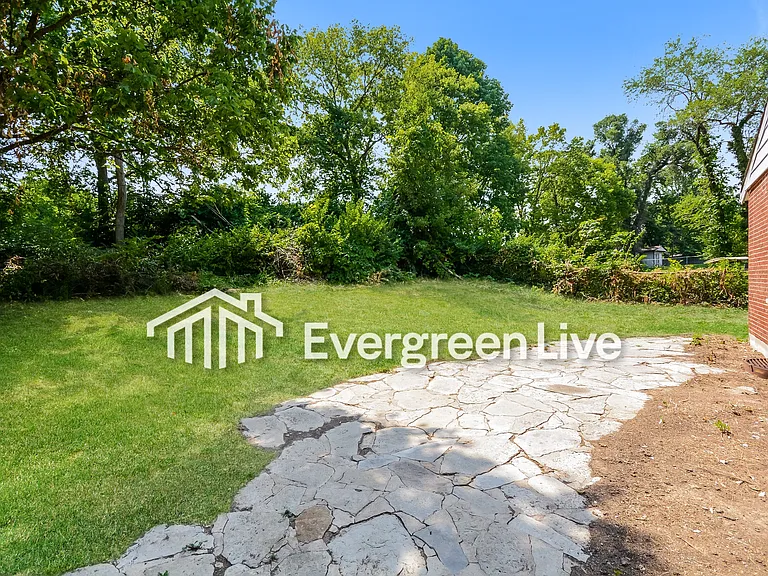 2020 Faywood Dr — Photo 16