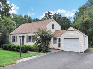 29 Spencer Rd, Basking Ridge, NJ 07920