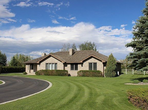 3-car attached Garage