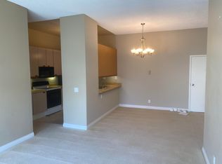 8328 Regents Rd #2E, San Diego, CA 92122