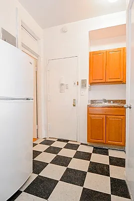 Rented by City Heights Realty | media 43