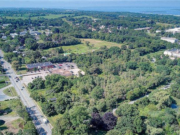 3rd image of 2500 E Main Rd