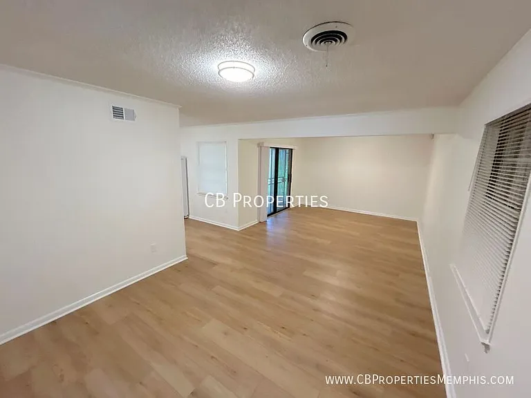 1885 Dessa Dr — Photo 9