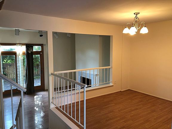2nd image of 1817 Brentwood Dr #544