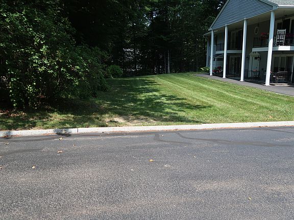 4th image of 65 Smith Street #8