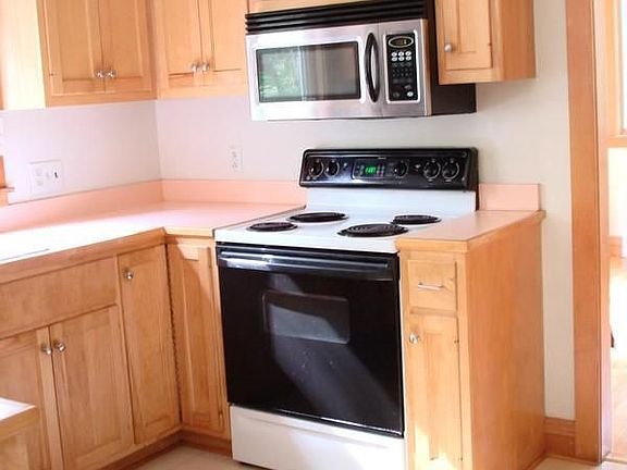 287 Norwich Westerly Rd Kitchen