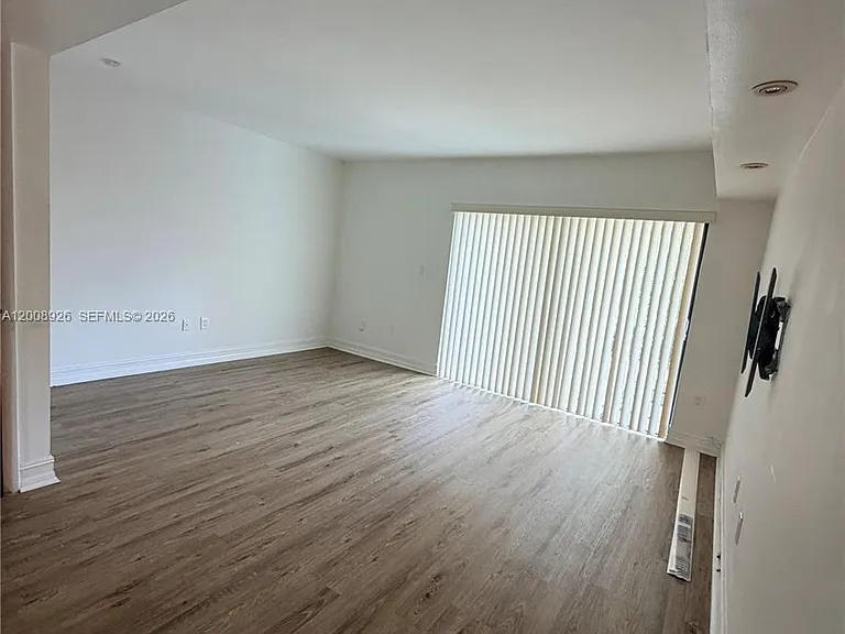 3225 Bird Ave #IV3 — Photo 15